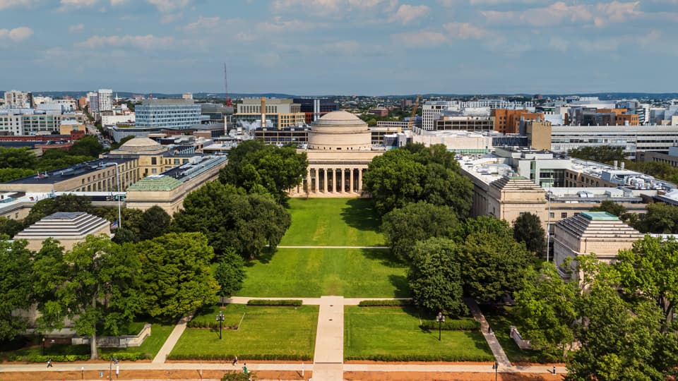 Massachusetts Institute of Technology (MIT).